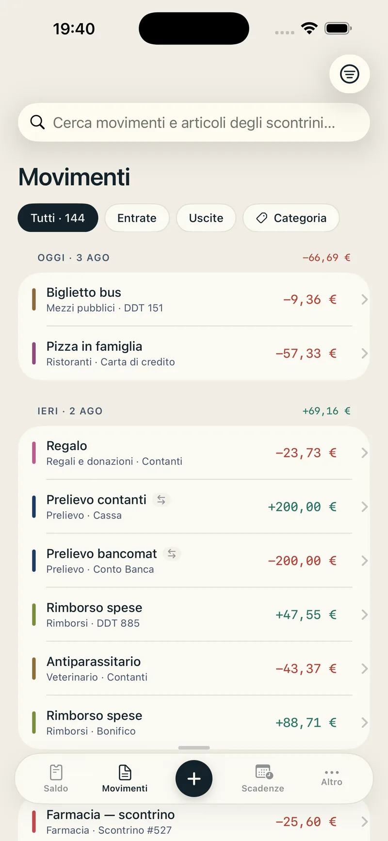 Notavia su iPhone: elenco movimenti per giorno con filtri e importi in monospace.